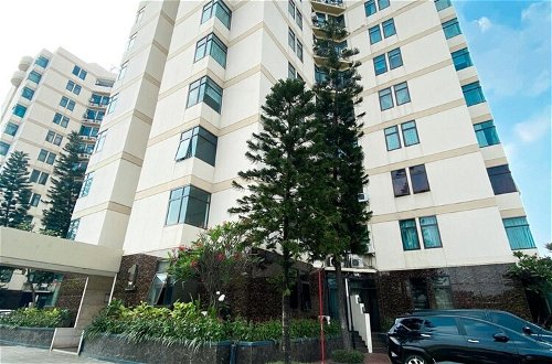 Foto 26 - Homey 2Br Apartment Crown Court Executive Condominium