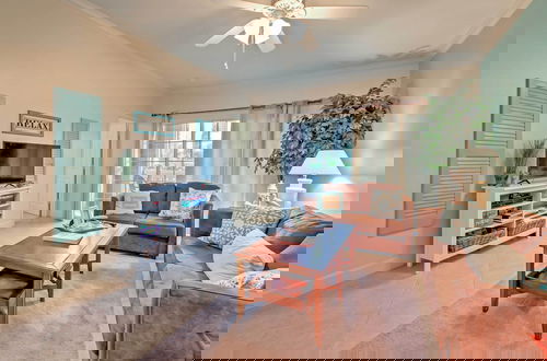 Photo 12 - Oceanfront Galveston Condo: Balcony & Pool Access