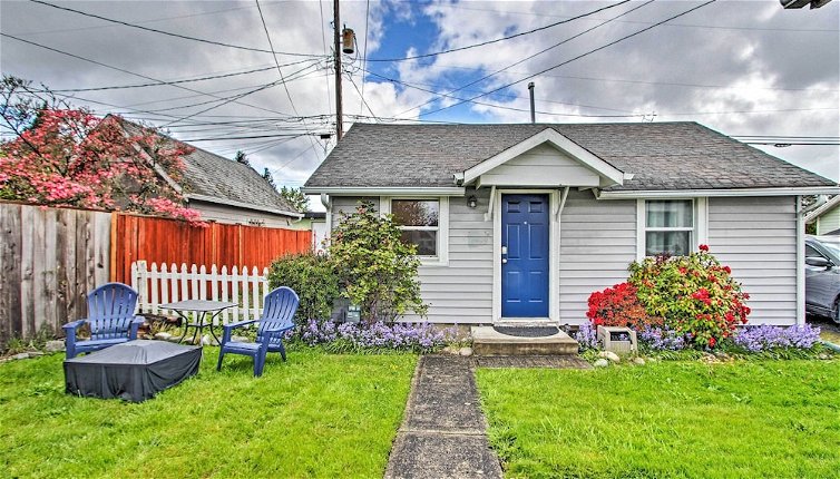 Photo 1 - Lovely Tacoma Cottage w/ Fire Pit, Near Dtwn