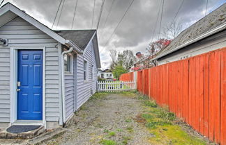 Photo 2 - Lovely Tacoma Cottage w/ Fire Pit, Near Dtwn