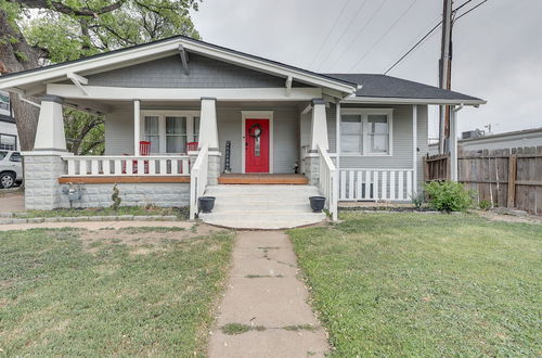 Foto 12 - Pet-friendly Wichita Home w/ Deck, Near Dtwn