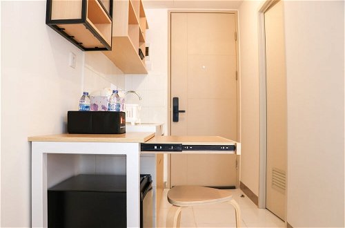 Photo 8 - Simple And Cozy Studio Tokyo Riverside Pik 2 Apartment