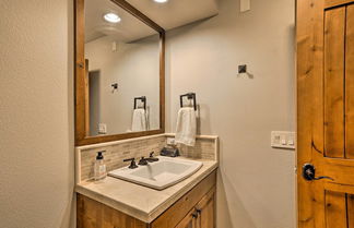 Foto 3 - Luxury Mccall Condo 1/2 Mi to Payette Lake