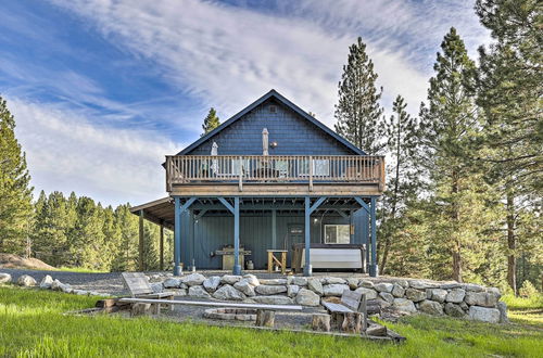 Photo 1 - Private Cascade Cabin With Hot Tub & Fire Pit