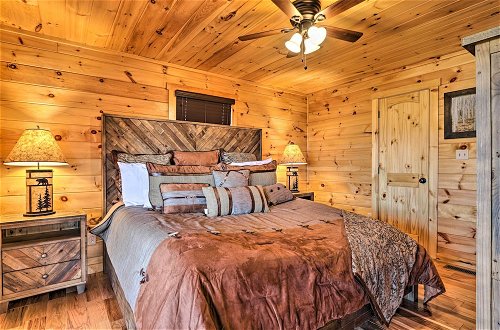 Photo 6 - Luxe Cabin w/ Hot Tub, Theater, Pool Table, Arcade