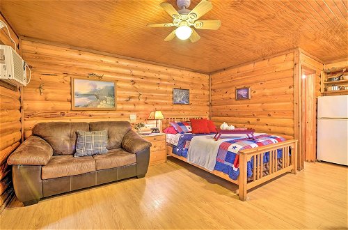 Photo 11 - Cozy Davis Cabin w/ Deck - Nestled by Honey Creek