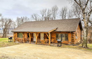 Foto 1 - Cabin Near River - Treehouse Masters Stayed Here