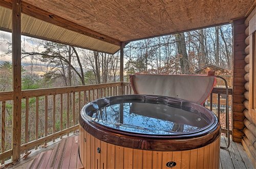 Foto 27 - Cozy Deer Glen' Cabin w/ Private Hot Tub & Porch