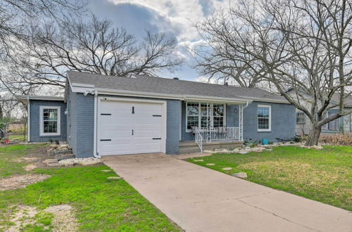 Foto 6 - Cozy Home w/ Fire Pit: 3 Mi to Lake Whitney