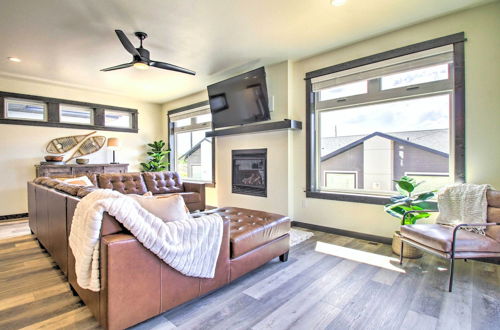 Photo 17 - Modern Bozeman Family Townhome w/ Hot Tub