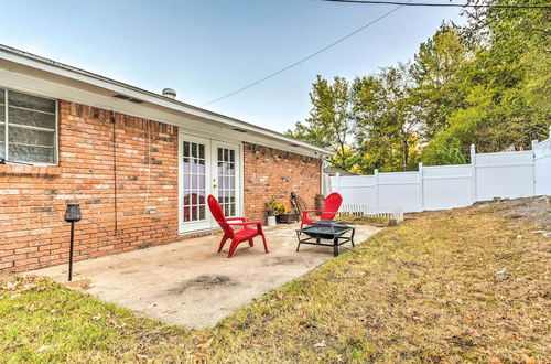 Photo 11 - Lovely Little Rock Home w/ Fire Pit & Yard