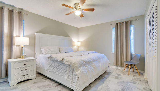 Lovely Little Rock Home w/ Fire Pit & Yard - Photo 3