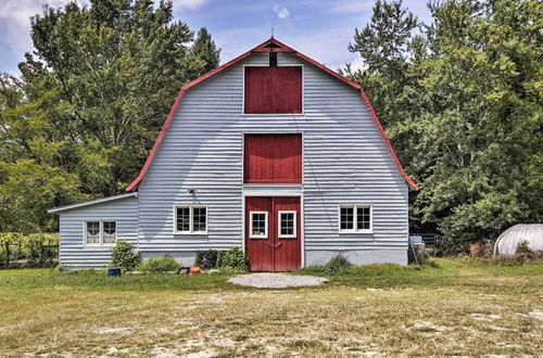 Photo 7 - Terre Haute Manor Farmhouse w/ Gardens & Deck