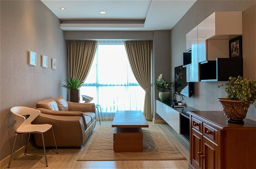 Photo 15 - Spacious And Comfy 3Br Gandaria Heights Apartment
