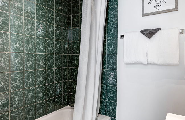 Single Room Parking View - Photo 35