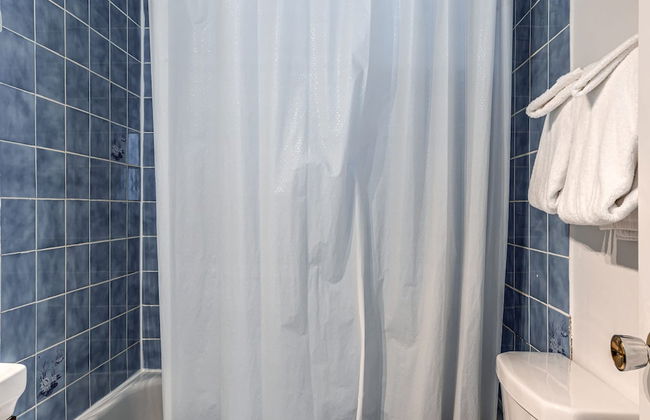 Single Room Parking View - Photo 60