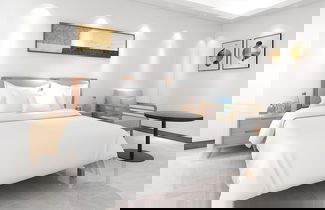 Photo 6 - Foshan Laide Apartment