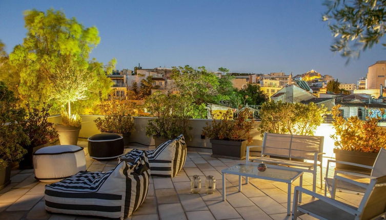 Photo 1 - 85 sqm in the Heart of Athens w Rooftop Deck