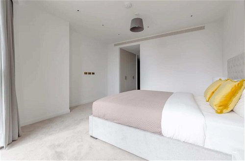 Foto 5 - Luxurious 3 Bedroom Flat by the River Thames - Vauxhall