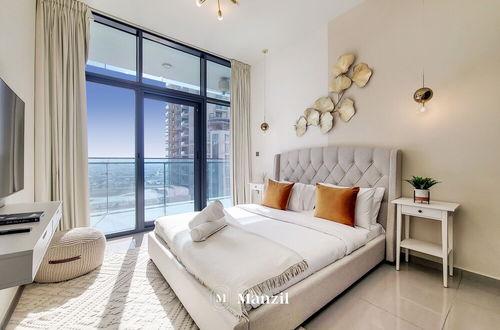 Photo 2 - Manzil - Modern 3BR in Business Bay nr Dubai Mall