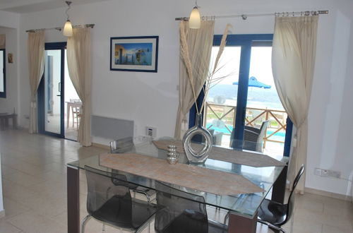 Foto 78 - Sea Front Villa With Private Heated Pool, Quiet Area Paphos 322