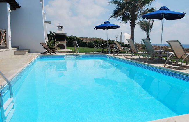 Sea Front Villa, Heated Private Pool, Amazing Location Paphos 323 - Photo 47