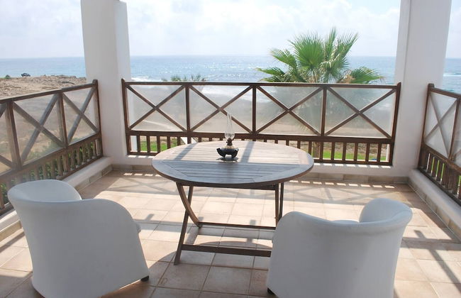 Sea Front Villa, Heated Private Pool, Amazing Location Paphos 323 - Photo 65