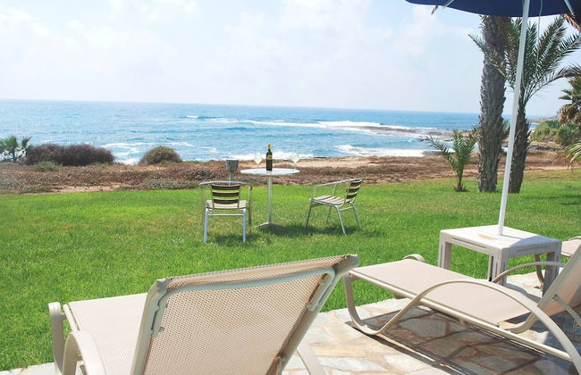 Sea Front Villa, Heated Private Pool, Amazing Location Paphos 323 - Photo 77