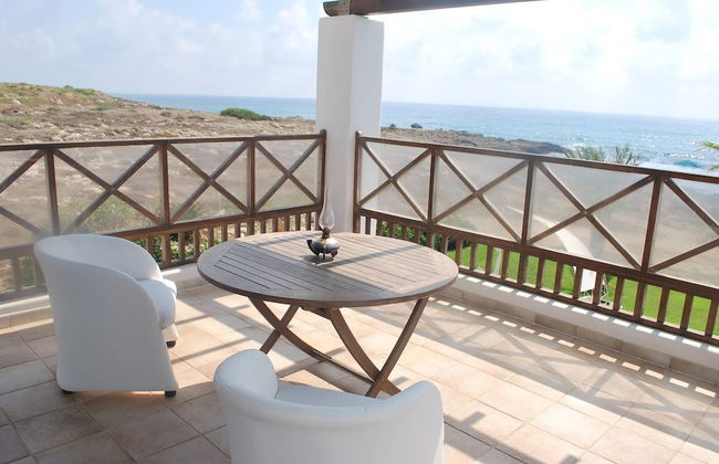 Sea Front Villa, Heated Private Pool, Amazing Location Paphos 323 - Photo 63