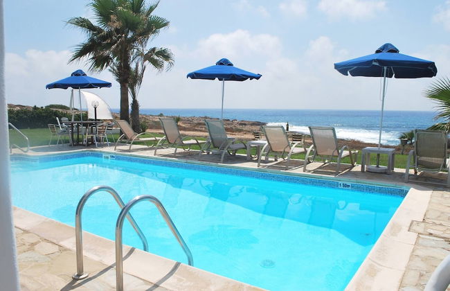 Sea Front Villa, Heated Private Pool, Amazing Location Paphos 323 - Photo 48