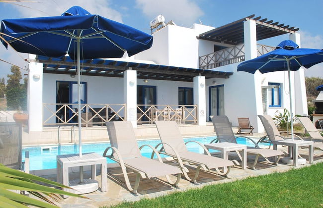 Sea Front Villa, Heated Private Pool, Amazing Location Paphos 323 - Photo 33