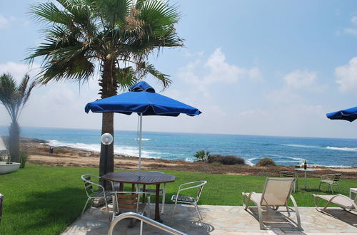 Foto 53 - Sea Front Villa With Private Heated Pool, Quiet Area Paphos 322