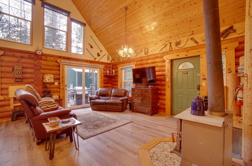 Photo 3 - Donnelly Cabin w/ Private Deck: Near Lake Cascade