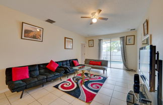 Photo 2 - Sunlit Davenport Family Home w/ Lanai & Gas Grill