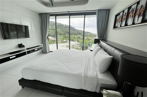 Foto 11 - Twin Sands Resort Penthouse