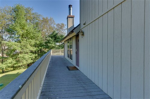 Photo 18 - West Virginia Home w/ Deck on Golf Course
