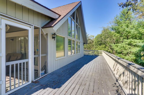 Photo 6 - West Virginia Home w/ Deck on Golf Course