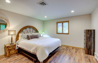 Photo 2 - Charming Clintonville Retreat - Relax & Kayak