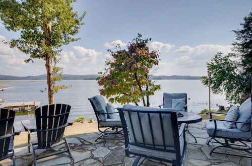 Photo 9 - Scottsboro Vacation Rental on Guntersville Lake