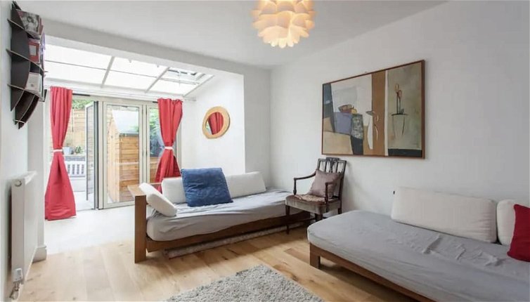 Foto 1 - Modern Bright Shoreditch 2-bed Apartment in London