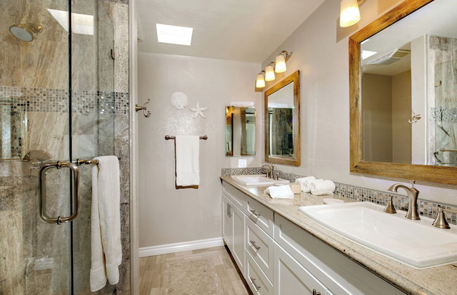 Oceanside Beach Condos - Photo 67