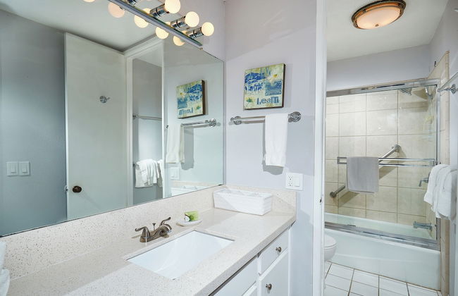 Oceanside Beach Condos - Photo 68