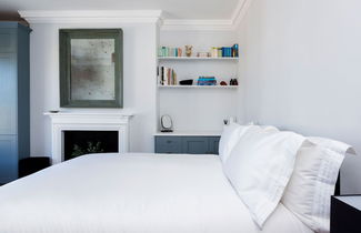 Photo 3 - Perfect Pied-a-terre in Clapham by Underthedoormat