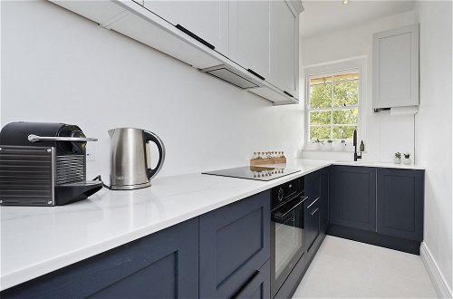 Photo 4 - Perfect Pied-a-terre in Clapham by Underthedoormat