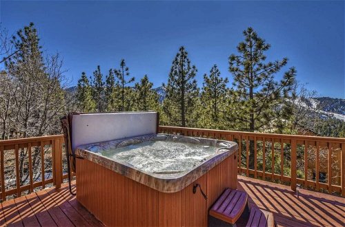 Photo 13 - Views at Wolf Lodge by Avantstay Magnificent Views w/ Hot Tub & Sauna