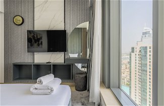 Foto 2 - Luxury Condo With Burj Khalifa and Fountain Views