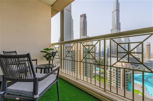 Foto 21 - Luxury Condo With Burj Khalifa and Fountain Views