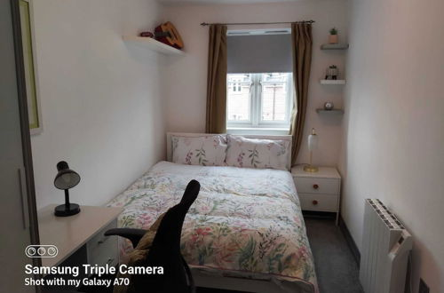 Foto 5 - Stylish & Cosy 2 bed Flat With Parking & Bfast