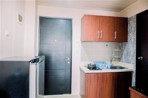 Foto 7 - Great Deal And Homey 1Br Apartment Belmont Residence Puri