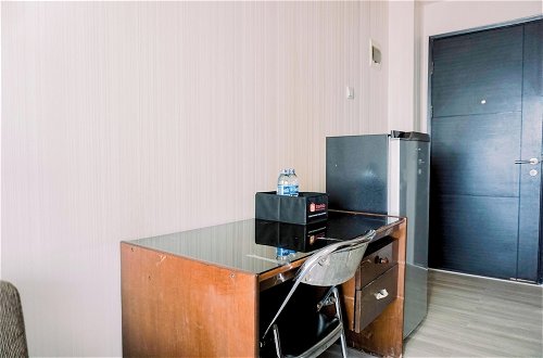 Photo 23 - Great Deal And Homey 1Br Apartment Belmont Residence Puri